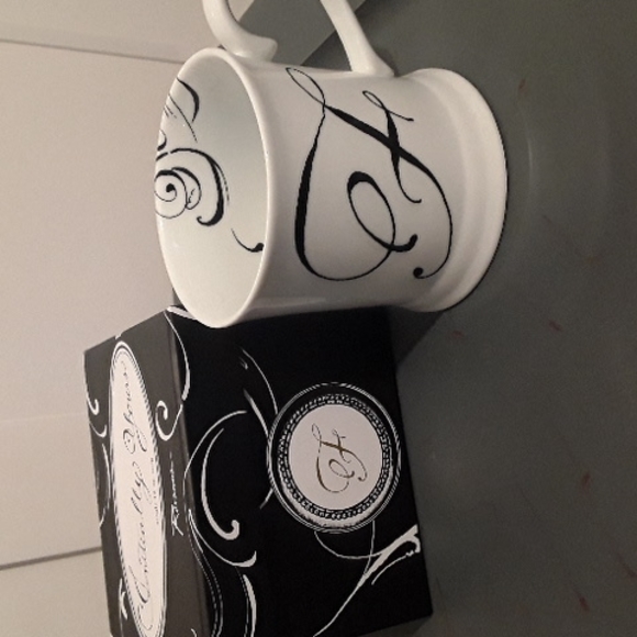 Initially Yours Other - 🧡 NIB Initially Yours F single e 12oz mug